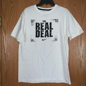 Men’s large tshirt
